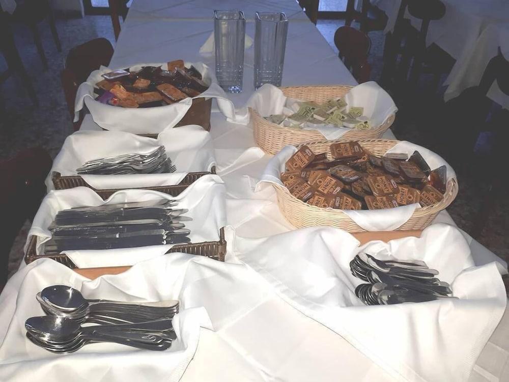 Marion Hotel Polis Dış mekan fotoğraf
